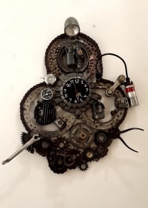 OROLOGIO composizione di pezzi di motorini-moto